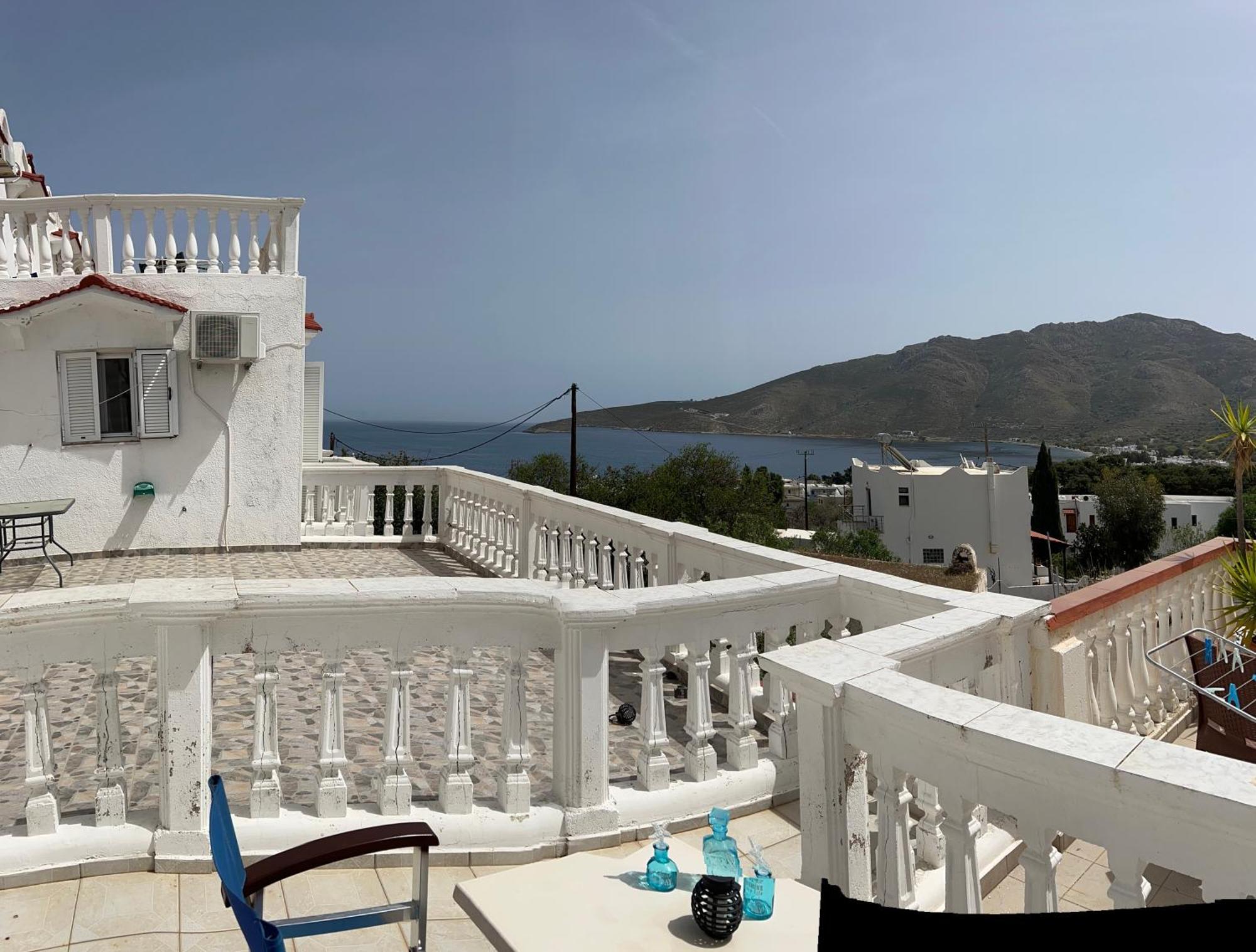 Nikos Studios Livadia  エクステリア 写真