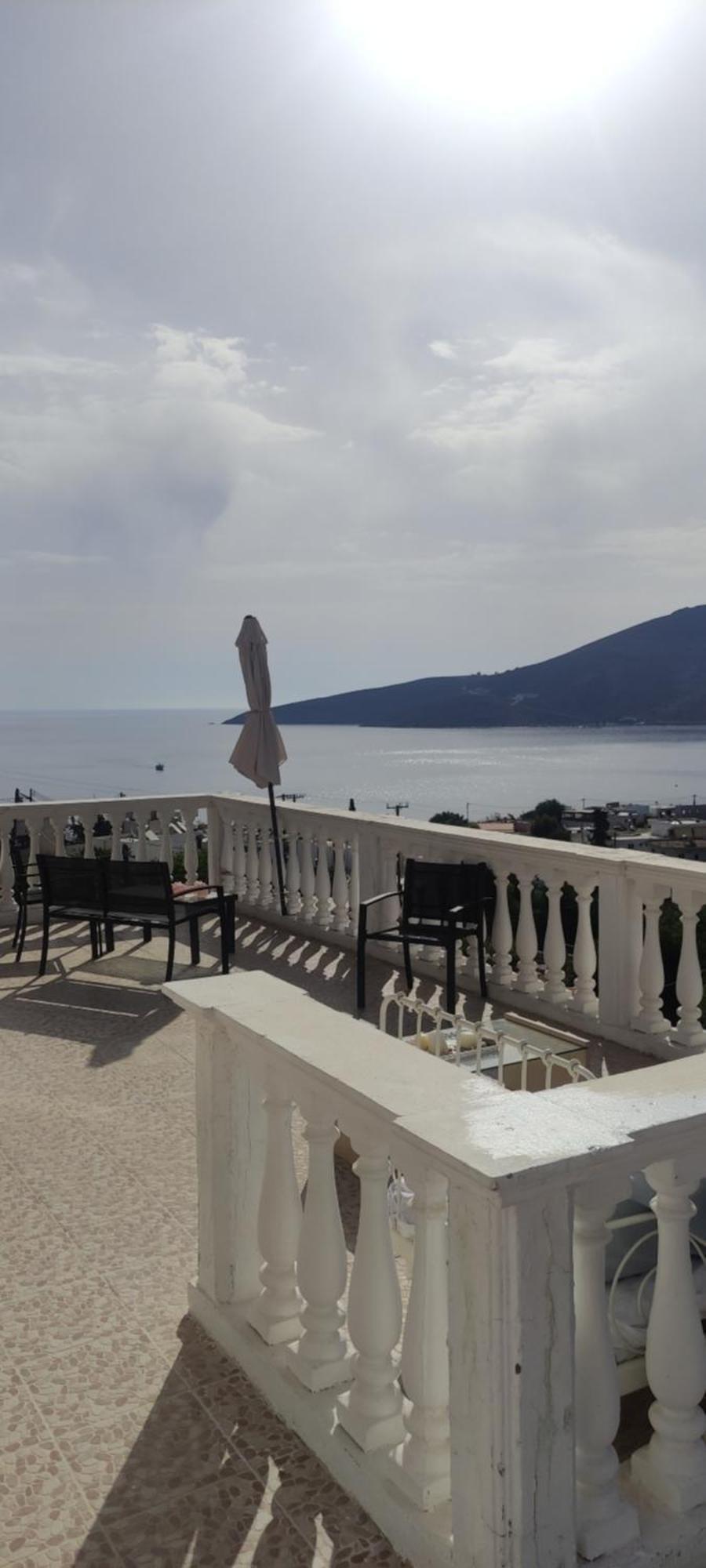 Nikos Studios Livadia  部屋 写真